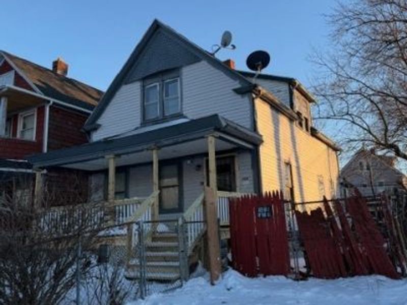 10800 Crestwood Avenue, Cleveland, OH 44104 Photo 3