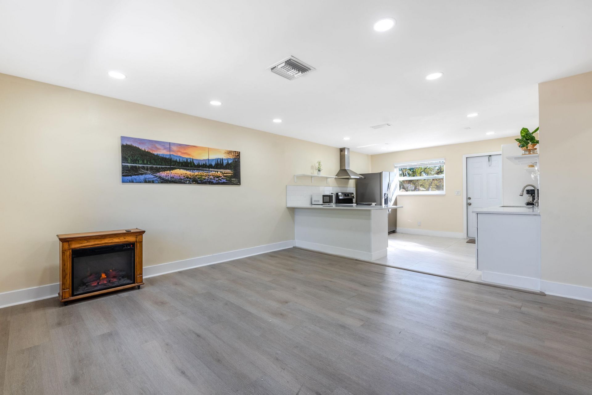 3914 Serubi Avenue, Palm Springs, FL 33461 Photo