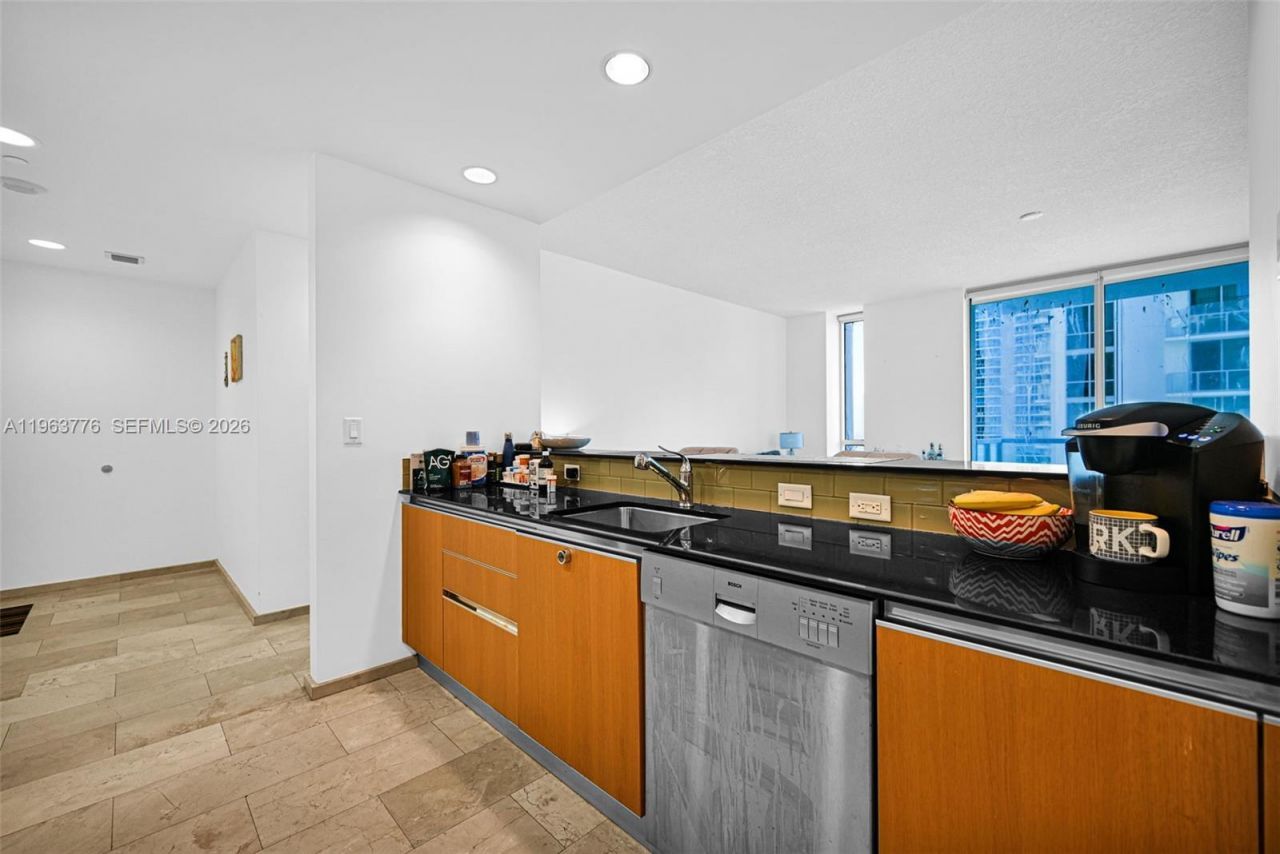 1050 Brickell Ave, Unit 2910, Miami, FL 33131 Photo