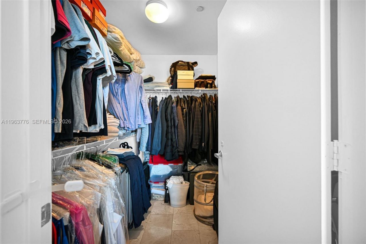 1050 Brickell Ave, Unit 2910, Miami, FL 33131 Photo