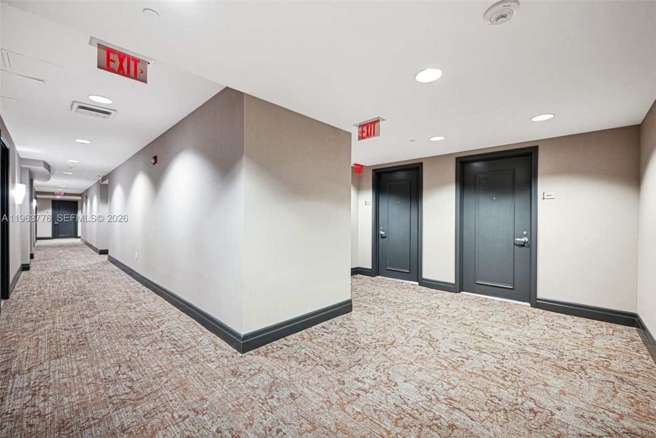 1050 Brickell Ave, Unit 2910, Miami, FL 33131 Photo