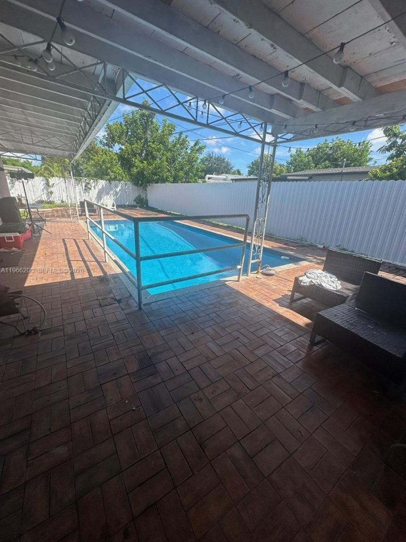 18041 NW 3rd Ave, Miami Gardens, FL 33169 Photo