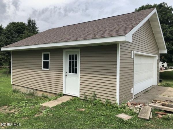 15 Jackson Street, Monroeville, OH 44847