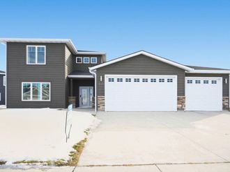 1029 44th Avenue S Moorhead, MN 56560