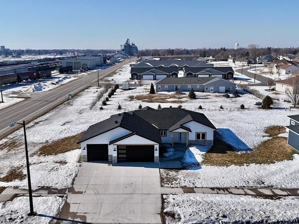 105 16th Street N, Breckenridge, MN 56520