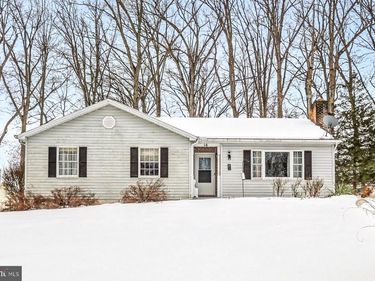 16 HALLECK DRIVE, EAST BERLIN, PA 17316