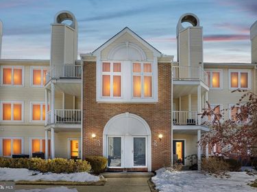 53 PAMELA COURT, LEVITTOWN, PA 19057