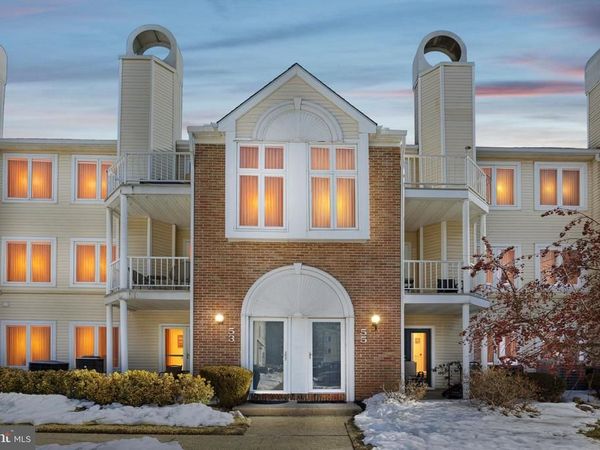 53 PAMELA COURT, LEVITTOWN, PA 19057