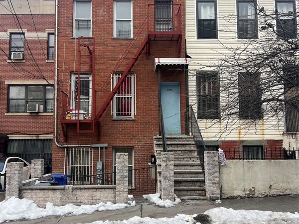 635 Eagle Avenue, Bronx, NY 10455