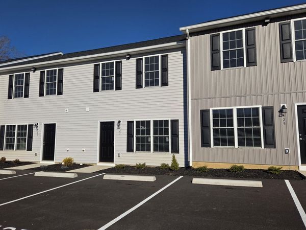 427 N Washington AVE , Pulaski, VA 24301