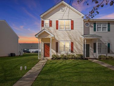 317 Commons Drive, Holly Springs, NC 27540