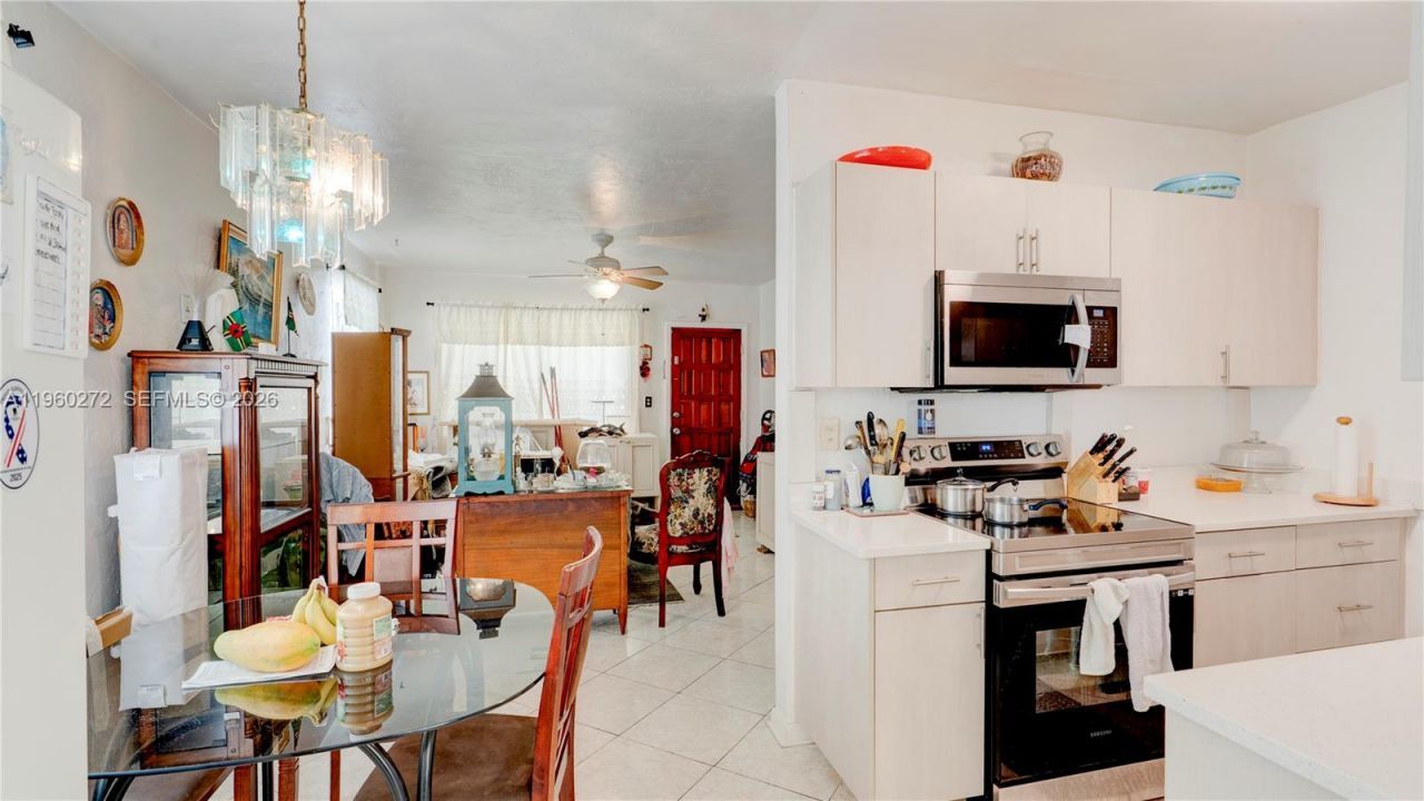 15700 NE 15th Pl, North Miami Beach, FL 33162 Photo