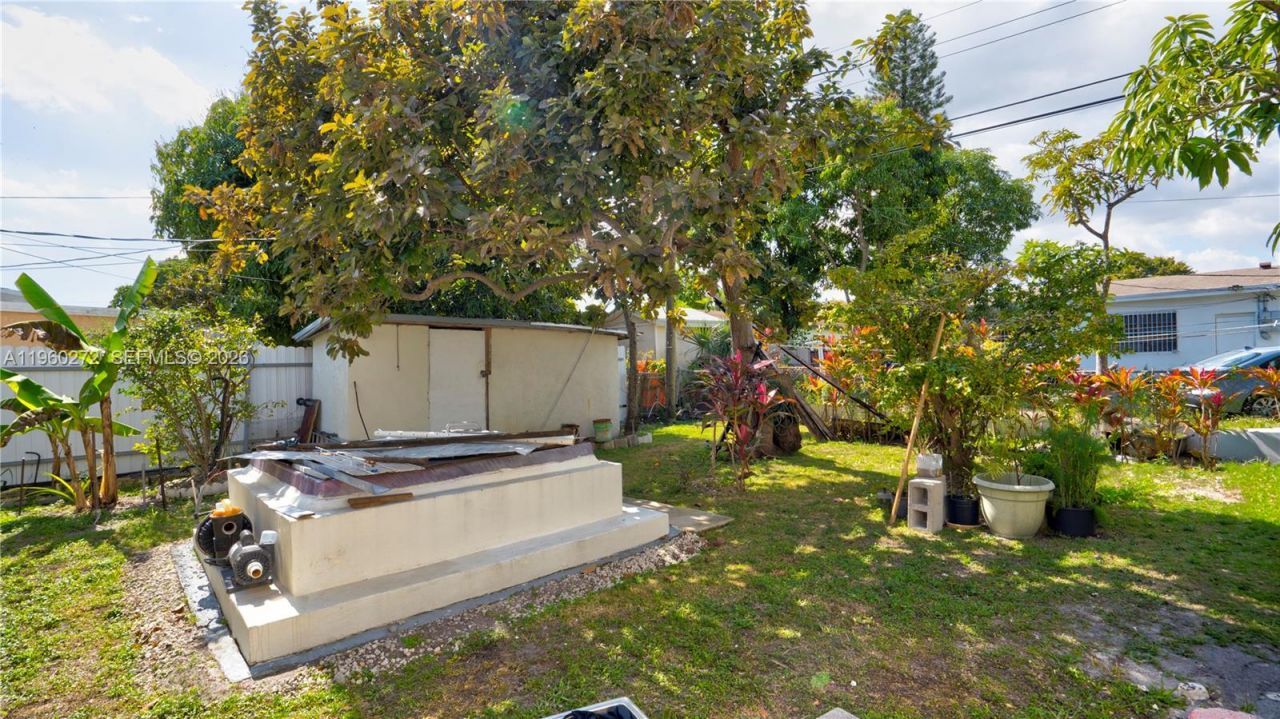 15700 NE 15th Pl, North Miami Beach, FL 33162 Photo