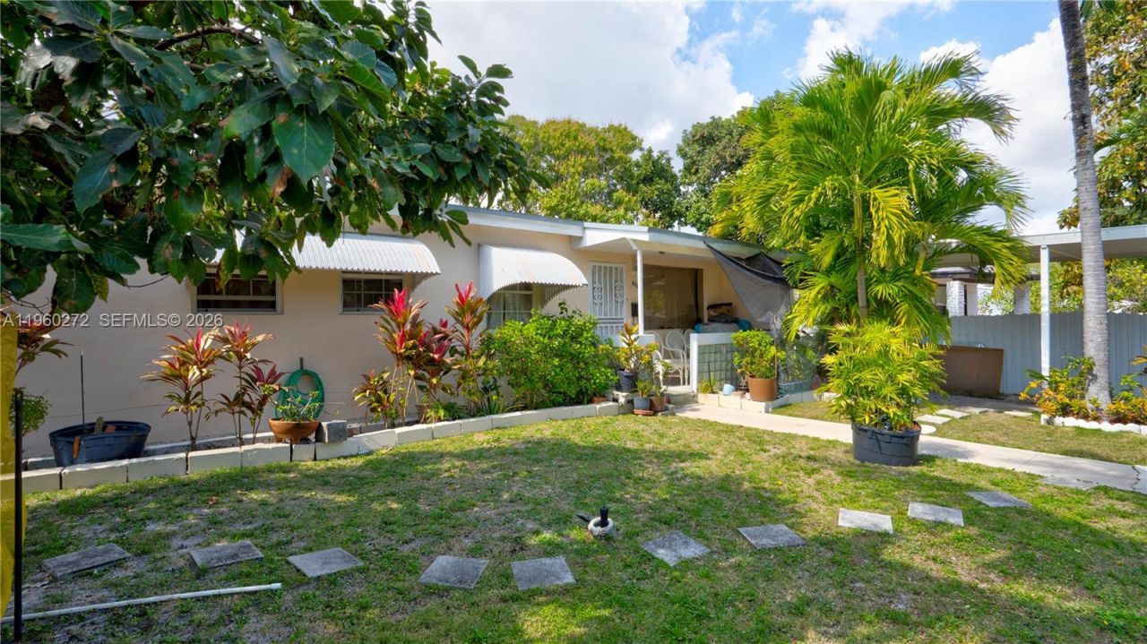 15700 NE 15th Pl, North Miami Beach, FL 33162 Photo