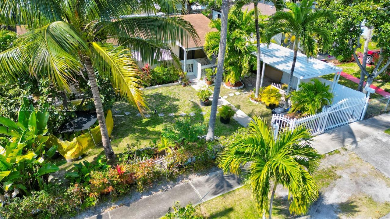 15700 NE 15th Pl, North Miami Beach, FL 33162 Photo