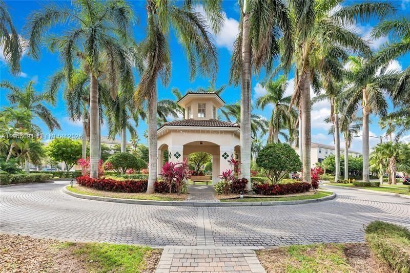 5725 NW 114th Path, Unit 106, Doral, FL 33178 Photo