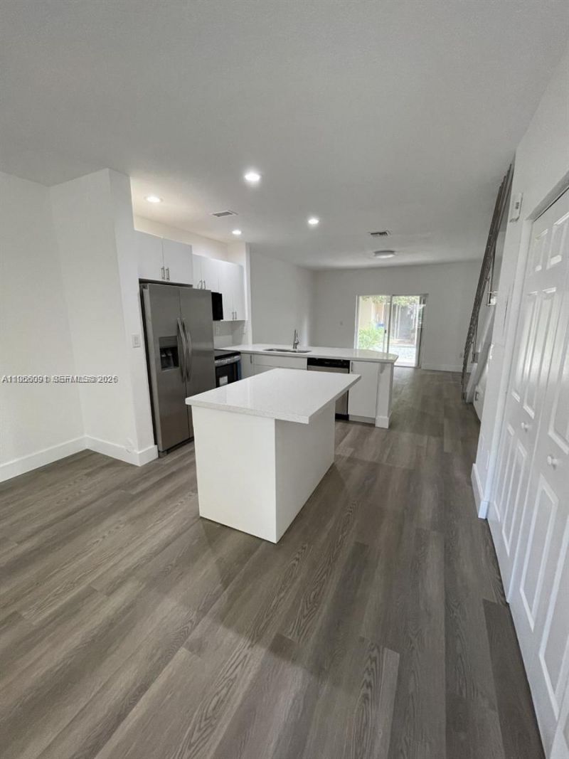 5725 NW 114th Path, Unit 106, Doral, FL 33178 Photo