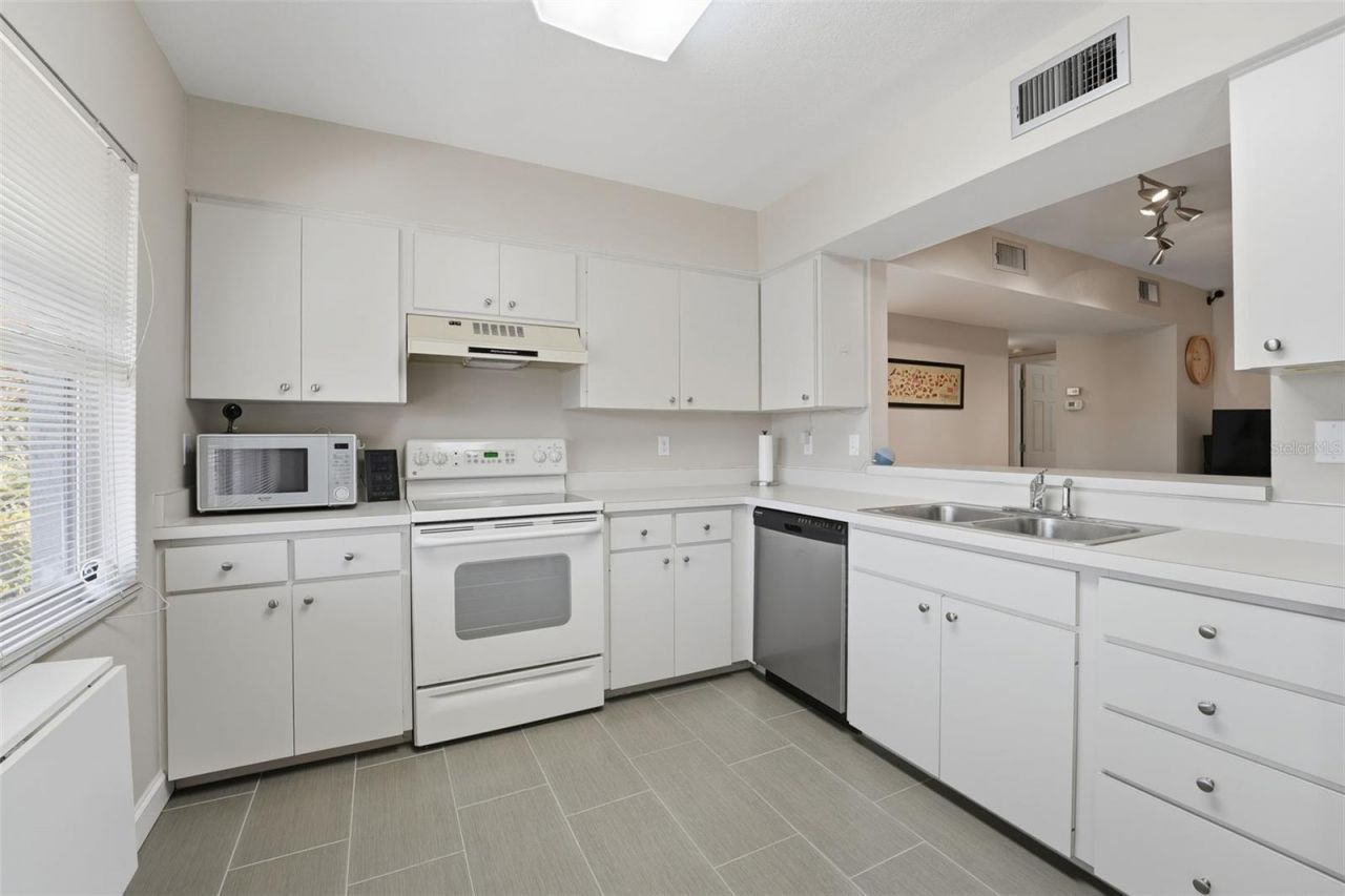 304 108th Street W, Unit 110, Bradenton, FL 34209 Photo