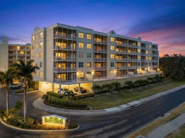 1200 COUNTRY CLUB DRIVE, Unit 4202, LARGO, FL 33771