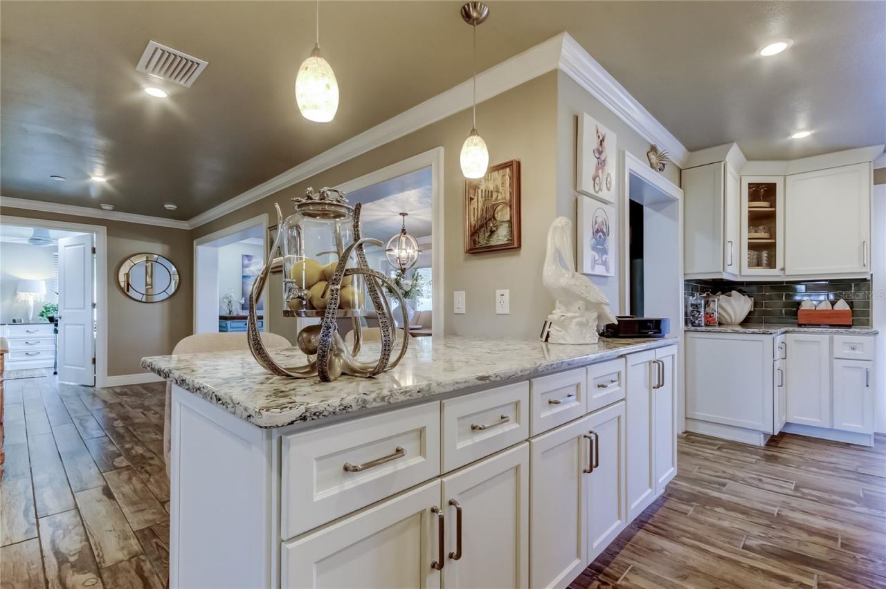 3835 48 Avenue S, Saint Petersburg, FL 33711 Photo