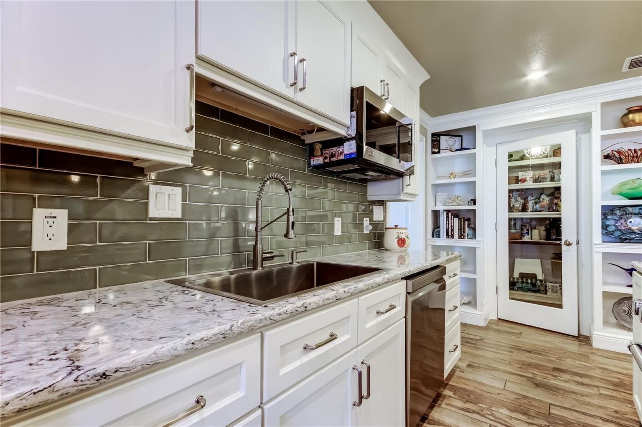 3835 48 Avenue S, Saint Petersburg, FL 33711 Photo