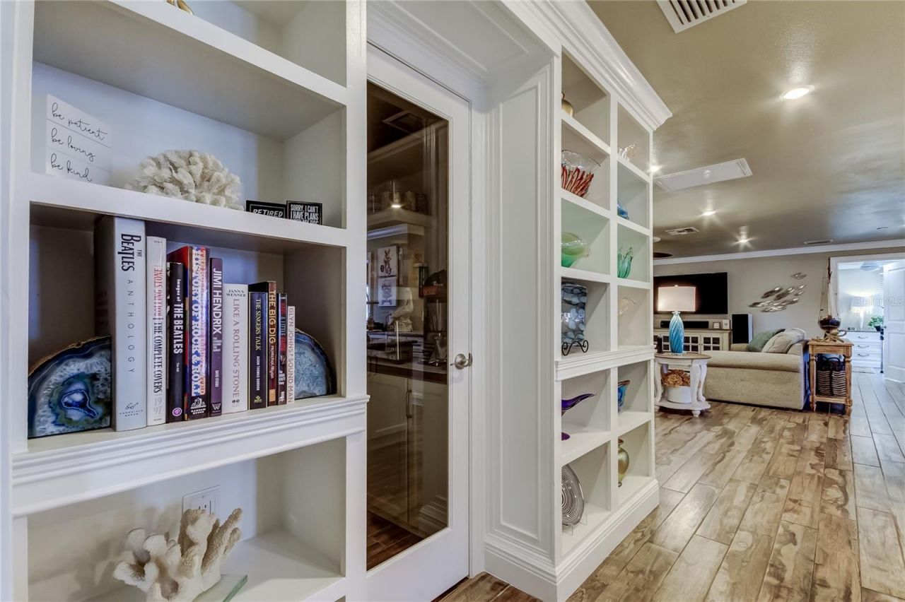 3835 48 Avenue S, Saint Petersburg, FL 33711 Photo