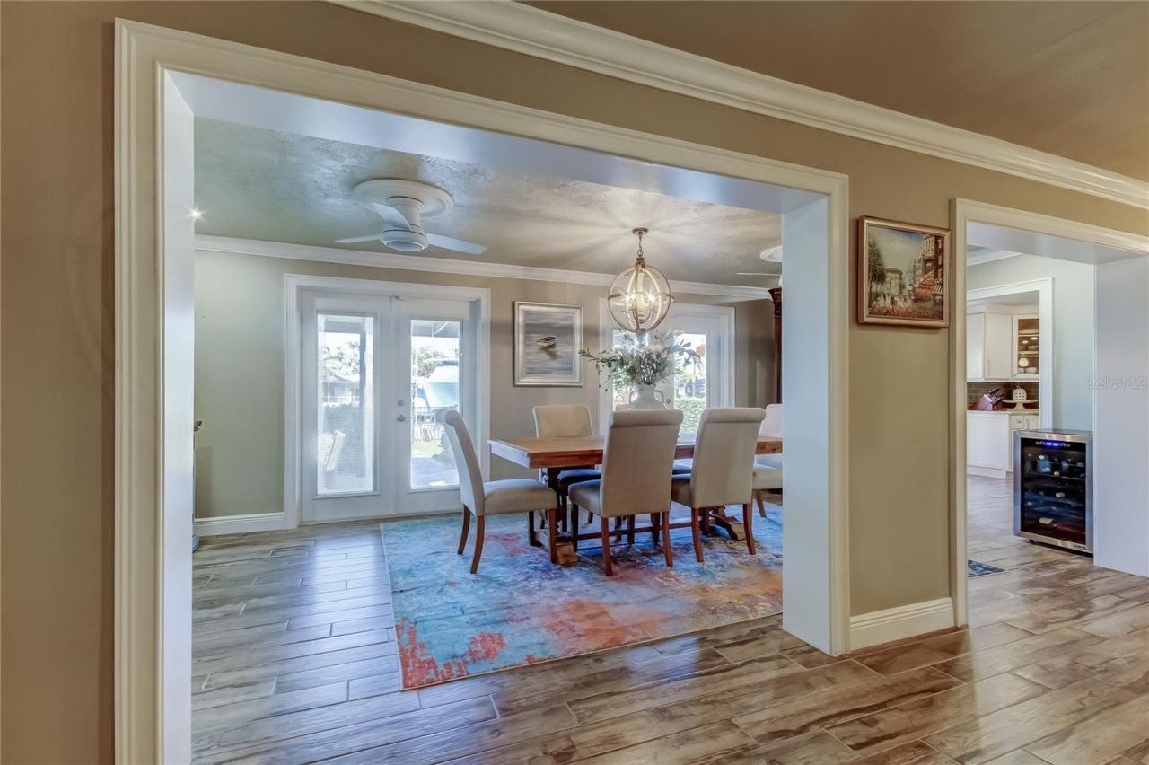 3835 48 Avenue S, Saint Petersburg, FL 33711 Photo