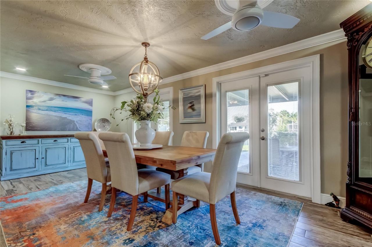 3835 48 Avenue S, Saint Petersburg, FL 33711 Photo