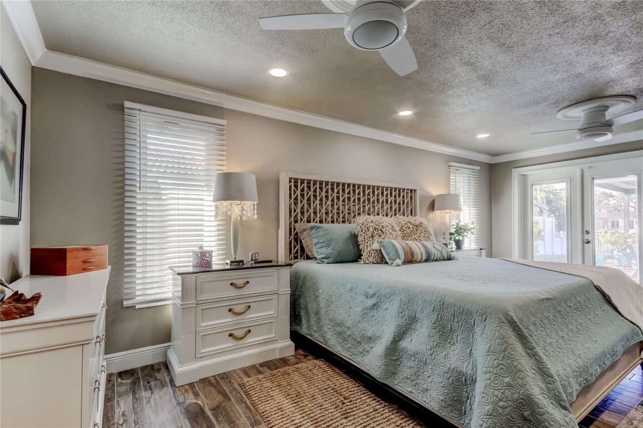 3835 48 Avenue S, Saint Petersburg, FL 33711 Photo