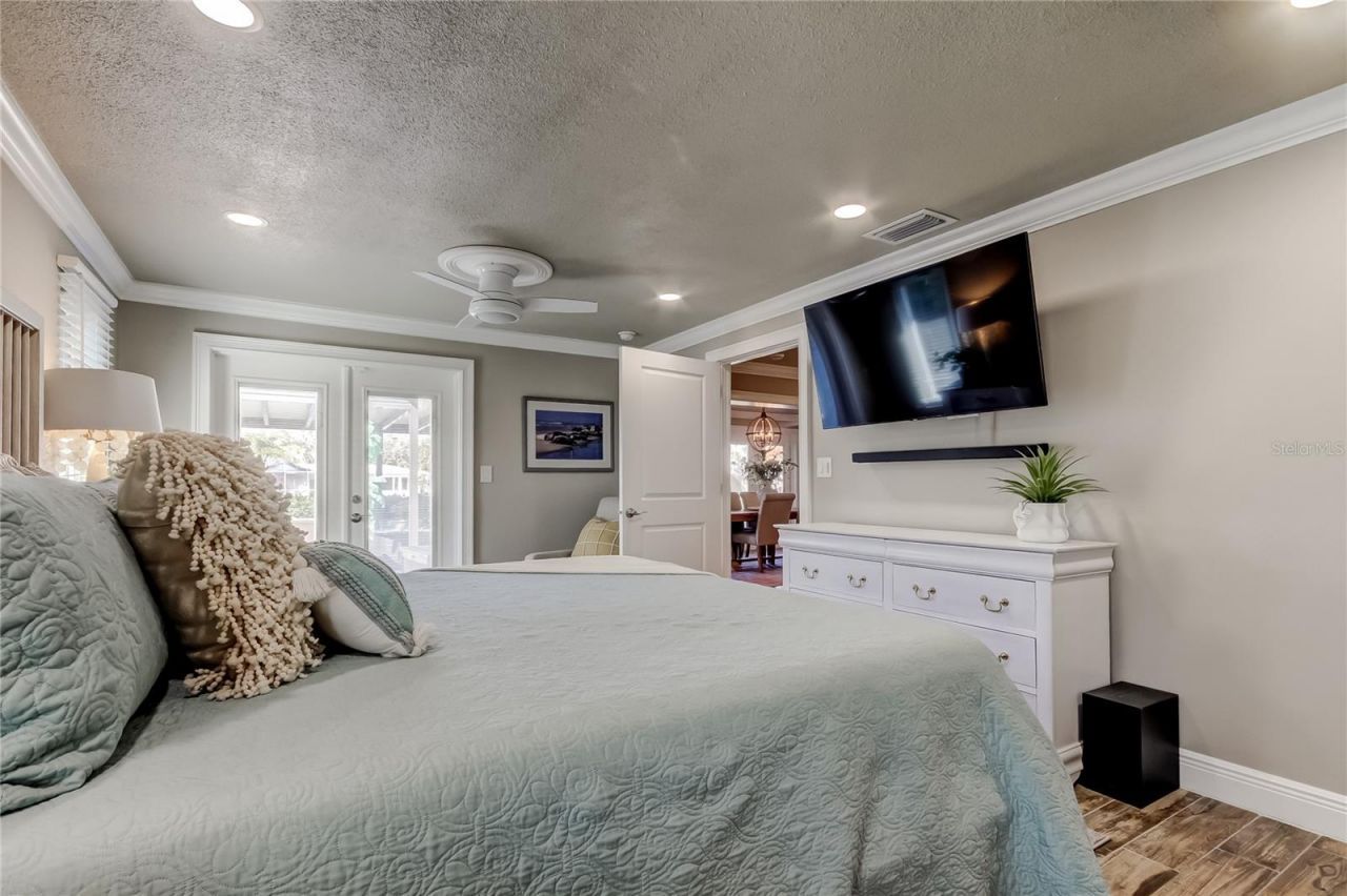 3835 48 Avenue S, Saint Petersburg, FL 33711 Photo