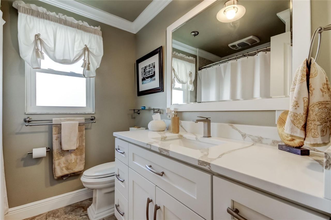 3835 48 Avenue S, Saint Petersburg, FL 33711 Photo