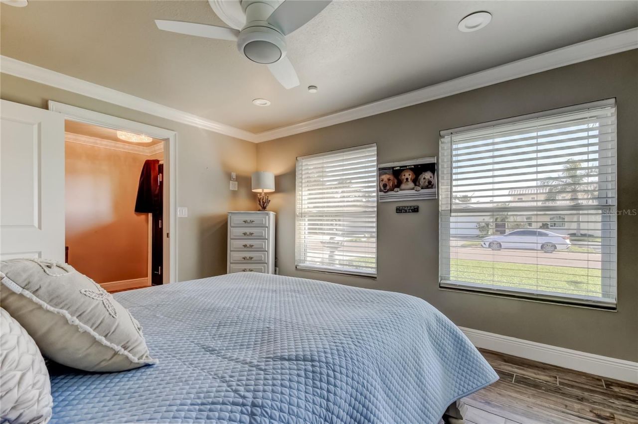 3835 48 Avenue S, Saint Petersburg, FL 33711 Photo