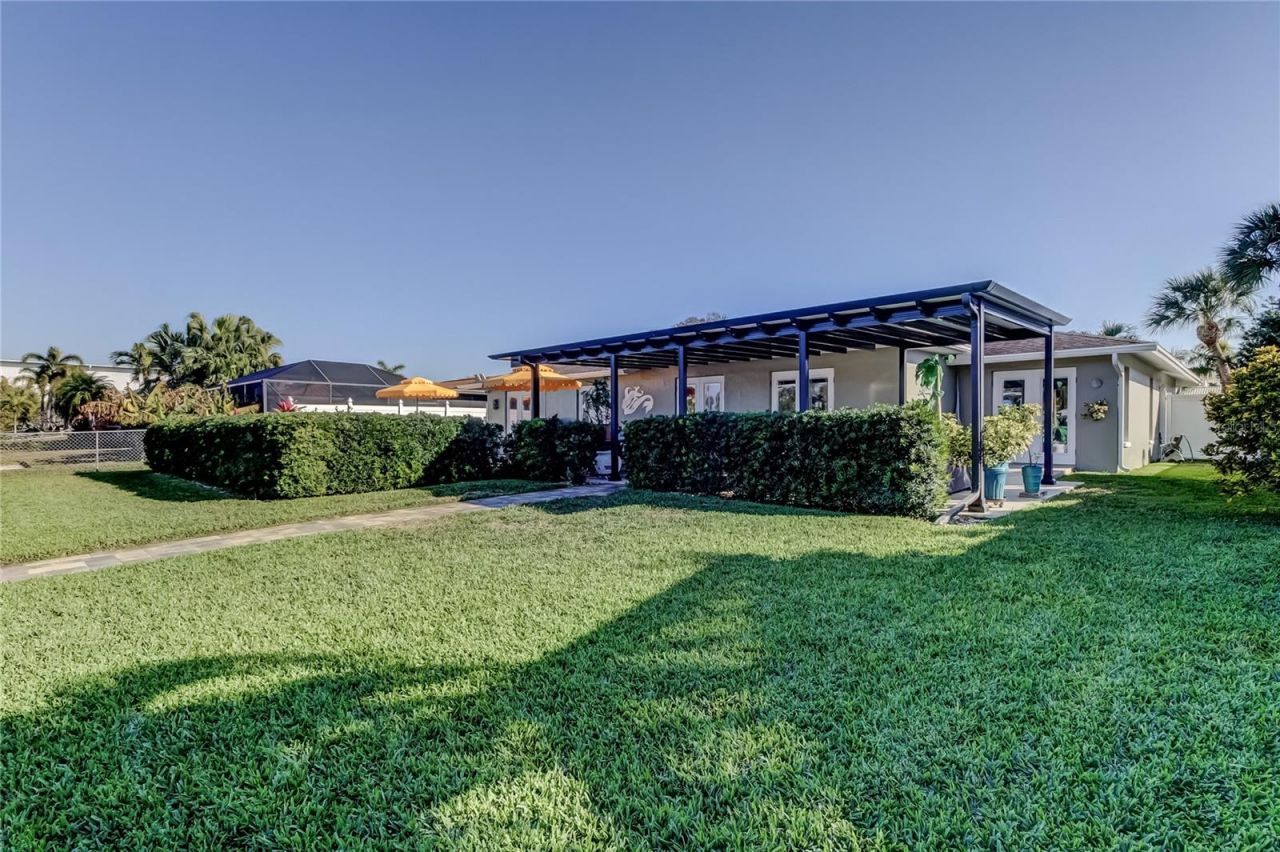 3835 48 Avenue S, Saint Petersburg, FL 33711 Photo