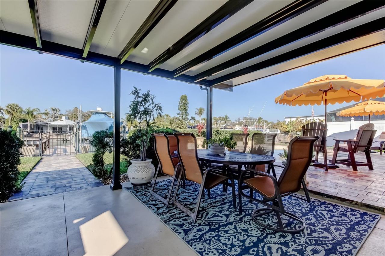 3835 48 Avenue S, Saint Petersburg, FL 33711 Photo