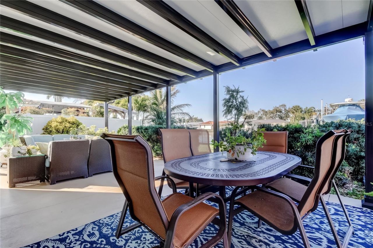 3835 48 Avenue S, Saint Petersburg, FL 33711 Photo