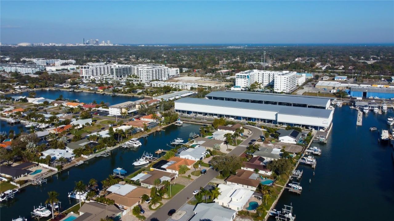 3835 48 Avenue S, Saint Petersburg, FL 33711 Photo