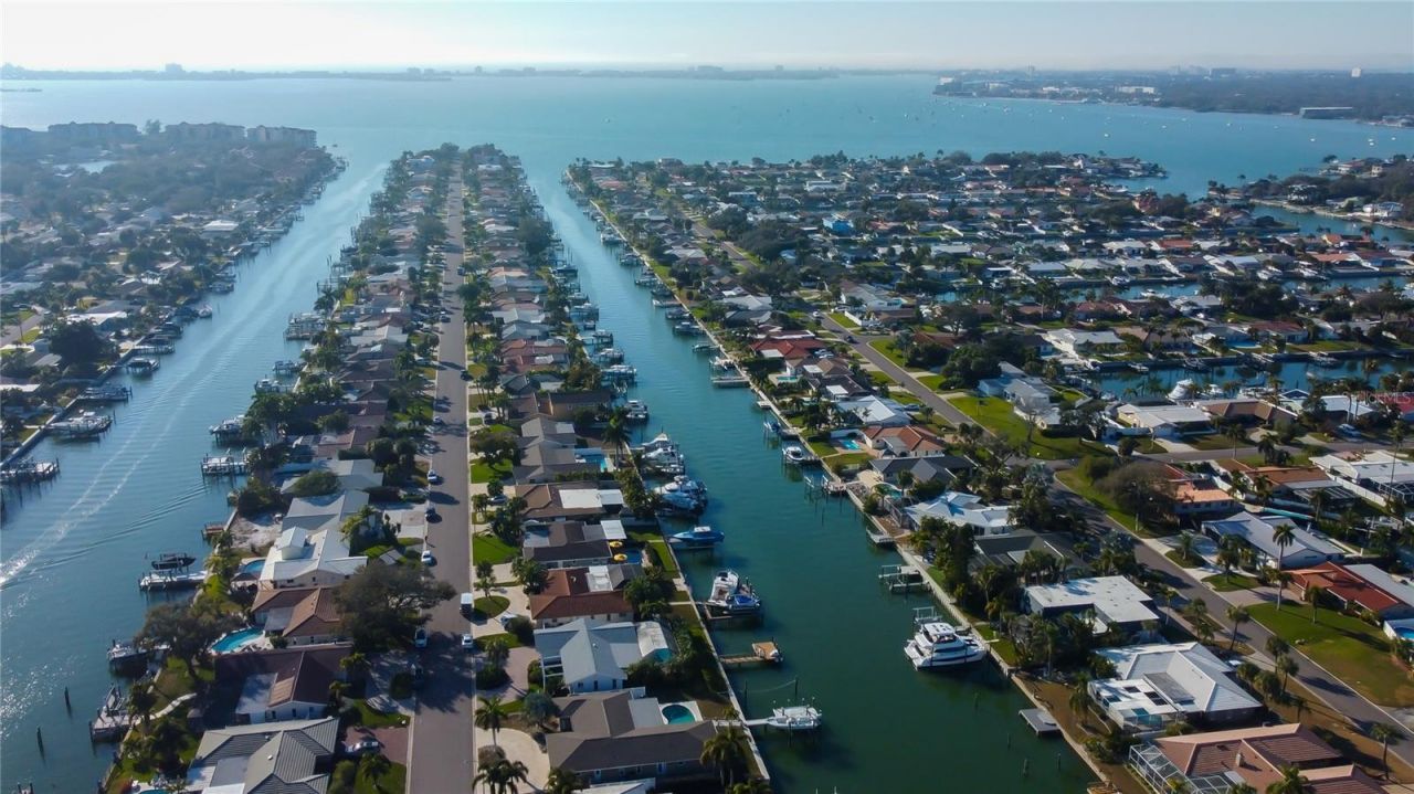 3835 48 Avenue S, Saint Petersburg, FL 33711 Photo