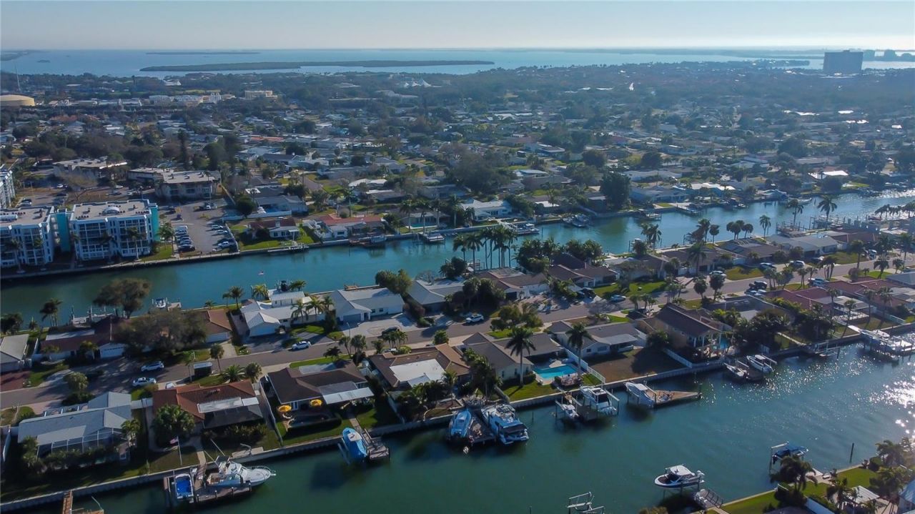 3835 48 Avenue S, Saint Petersburg, FL 33711 Photo