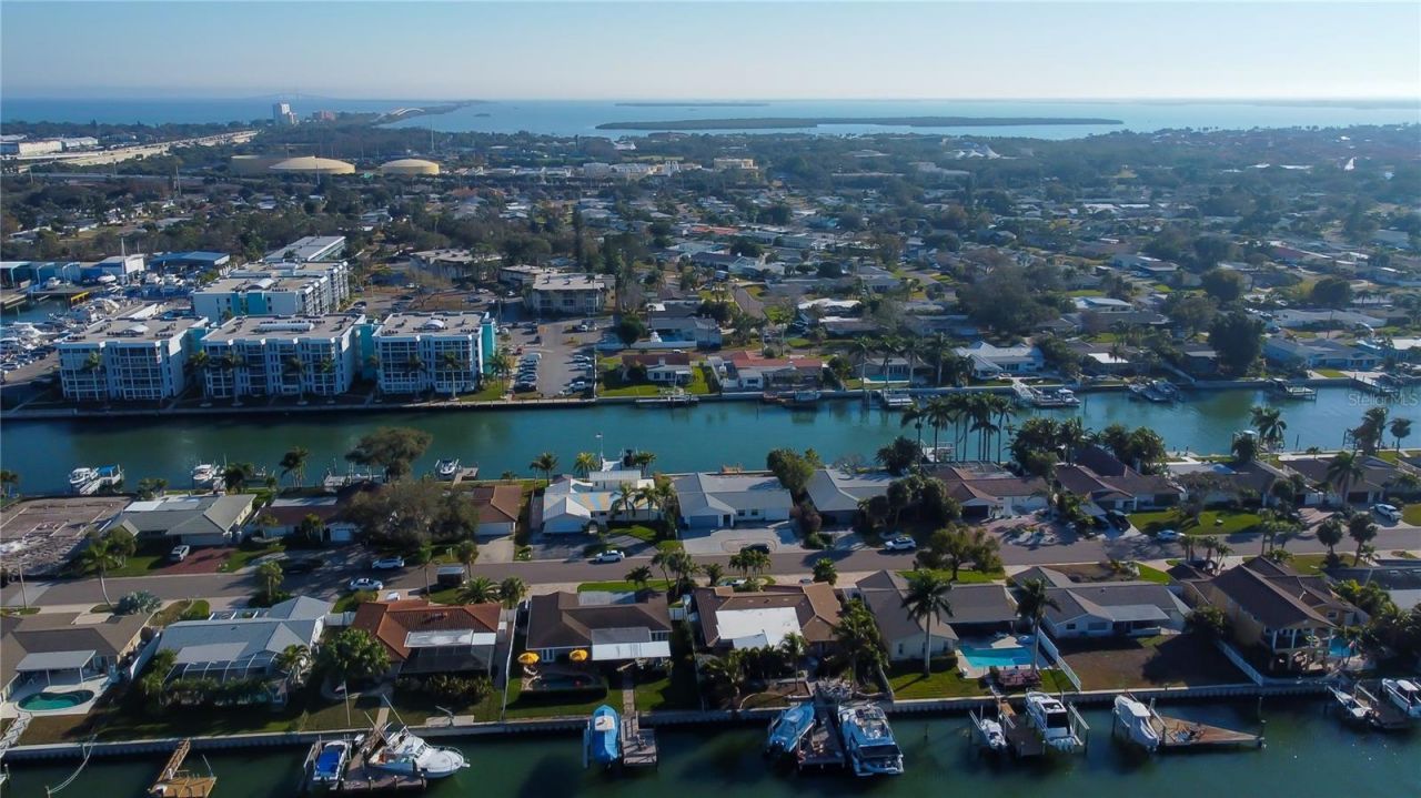 3835 48 Avenue S, Saint Petersburg, FL 33711 Photo