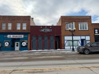 19 W Lake Street , Chisholm, MN 55719