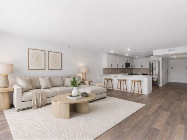 2800 N Palm Aire Dr, Unit 310, Pompano Beach, FL 33069