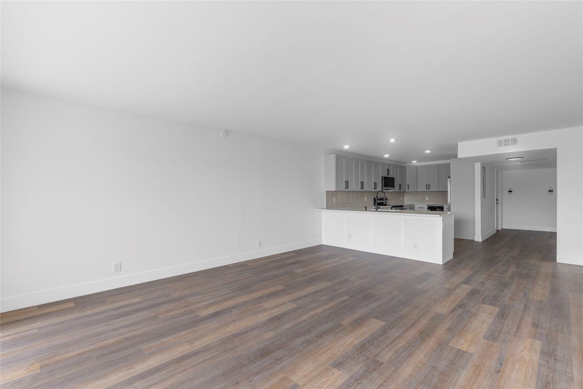 2800 N Palm Aire Drive, Unit 310, Pompano Beach, FL 33069 Photo