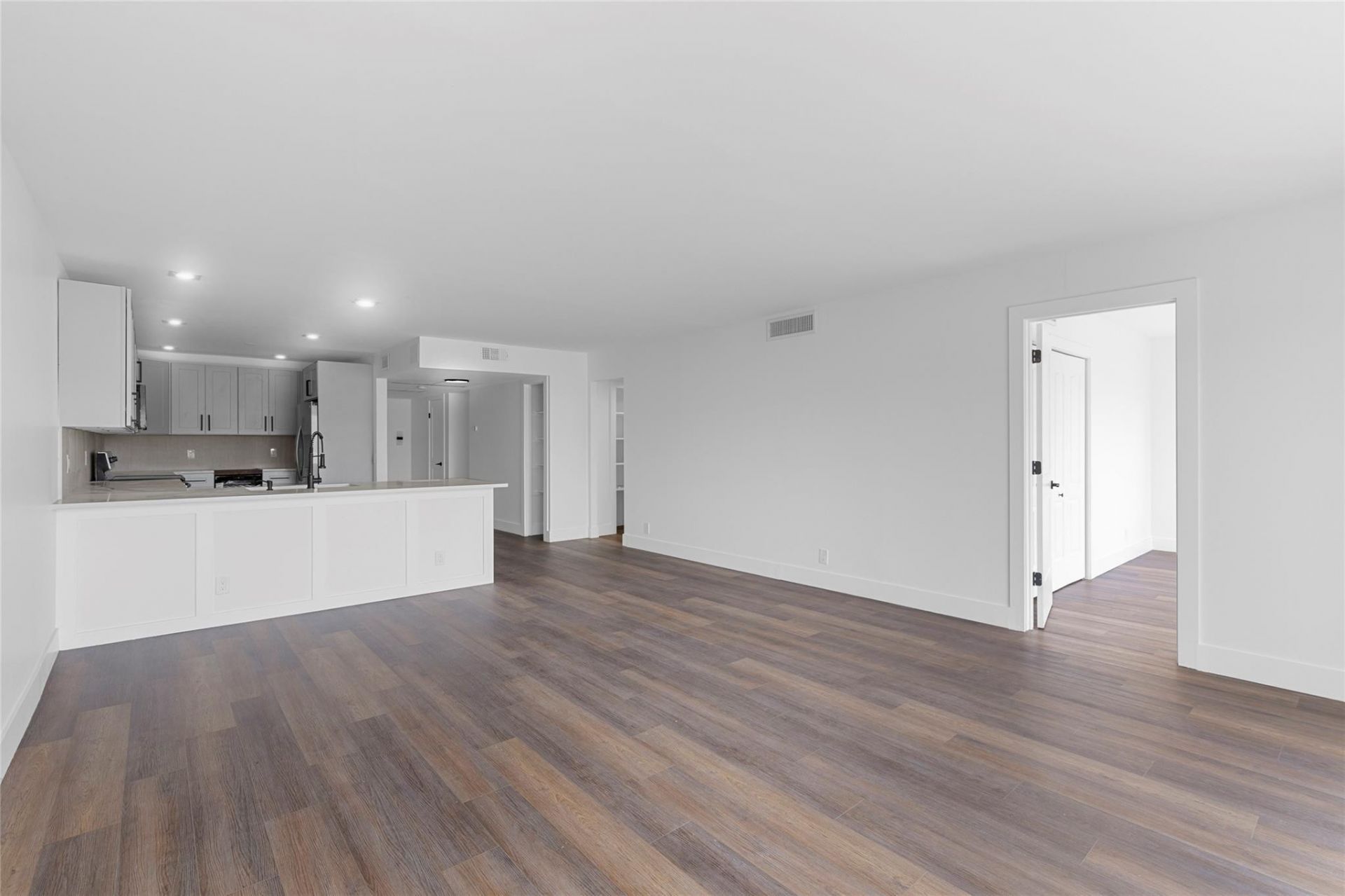 2800 N Palm Aire Drive, Unit 310, Pompano Beach, FL 33069 Photo