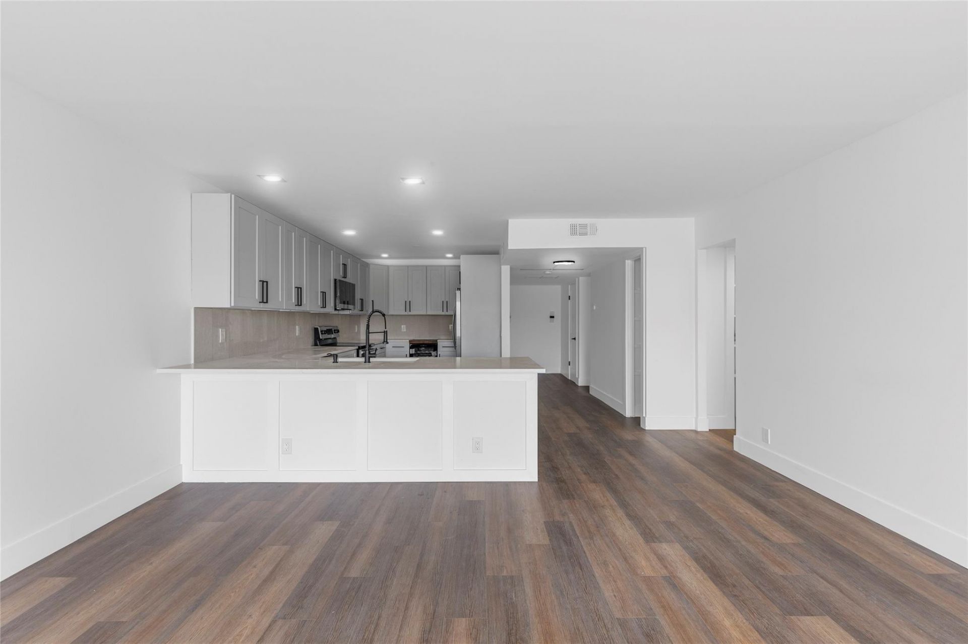 2800 N Palm Aire Drive, Unit 310, Pompano Beach, FL 33069 Photo