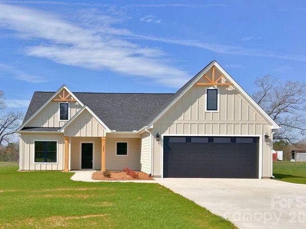 1586 Pleasant Grove Church Road, Crouse, NC 28033