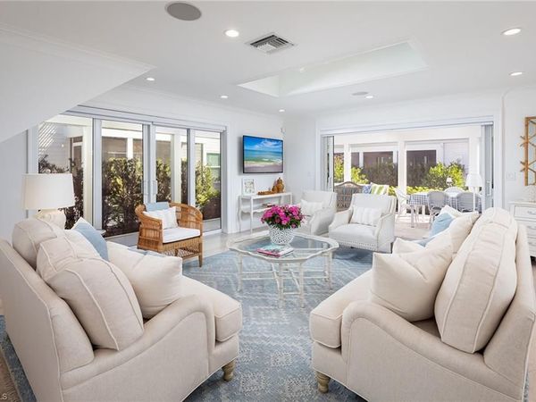 230 6th AVE S, Unit 12, NAPLES, FL 34102