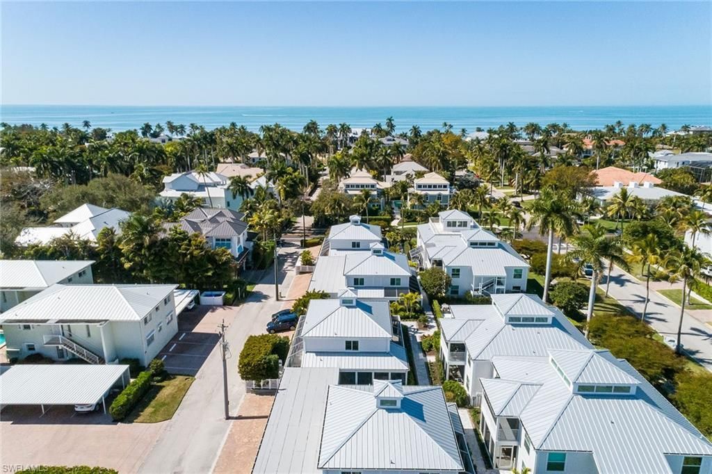 230 6th Ave S, Unit 12, Naples, FL 34102 Photo