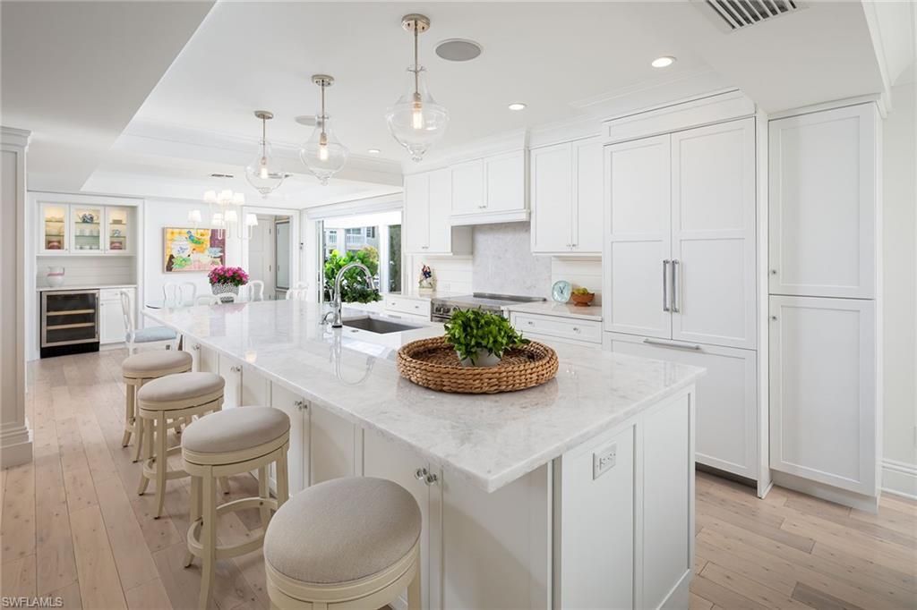 230 6th Ave S, Unit 12, Naples, FL 34102 Photo