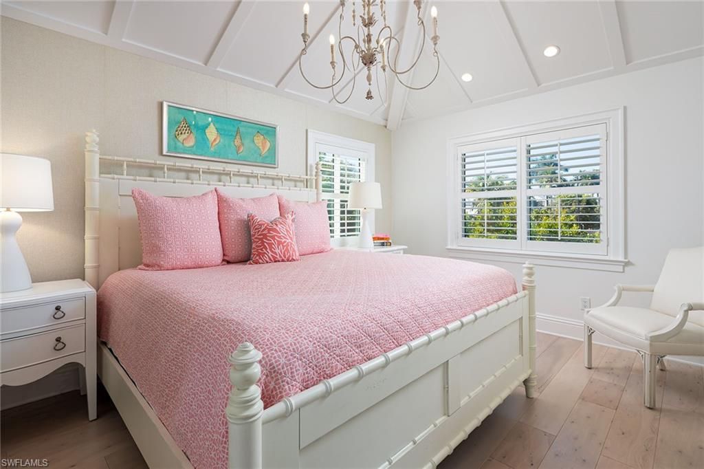 230 6th Ave S, Unit 12, Naples, FL 34102 Photo