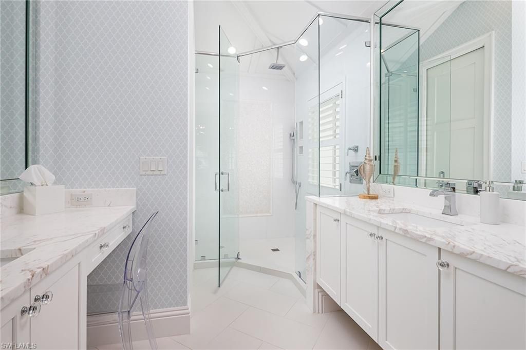 230 6th Ave S, Unit 12, Naples, FL 34102 Photo